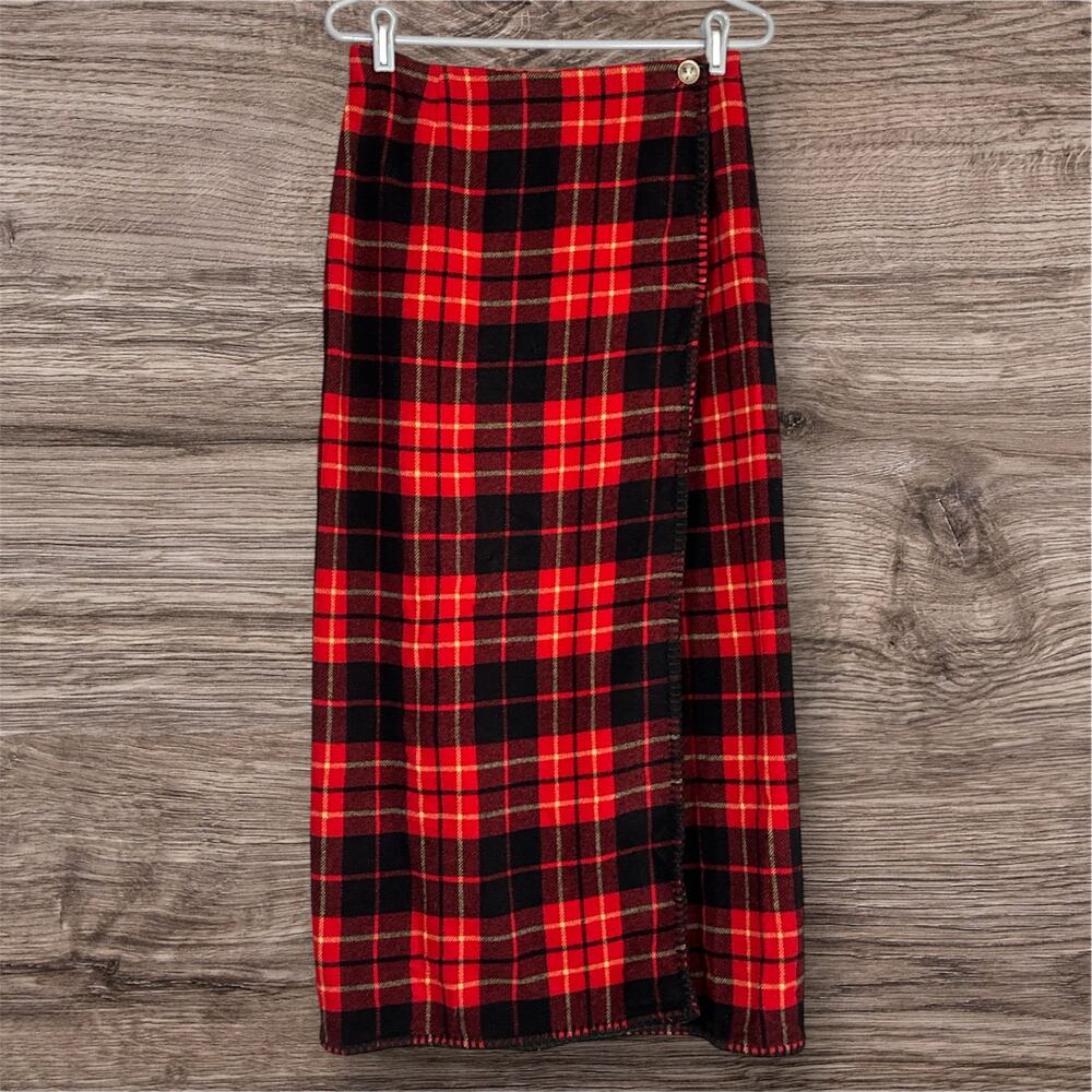 Vintage Gap Wool Red Black Plaid Wrap Skirt Womens 12 Holiday Christmas Midi